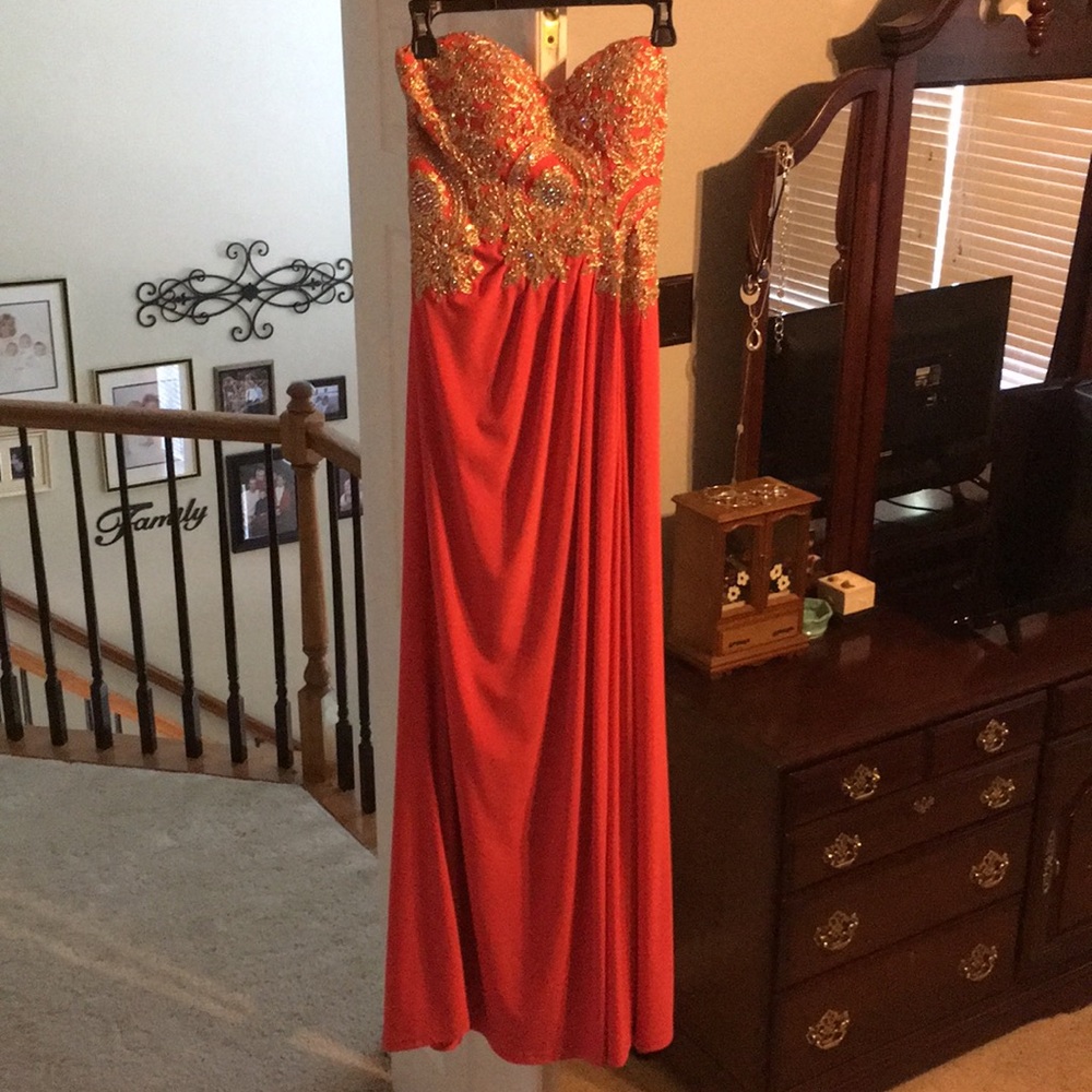 Formal / Prom Dress